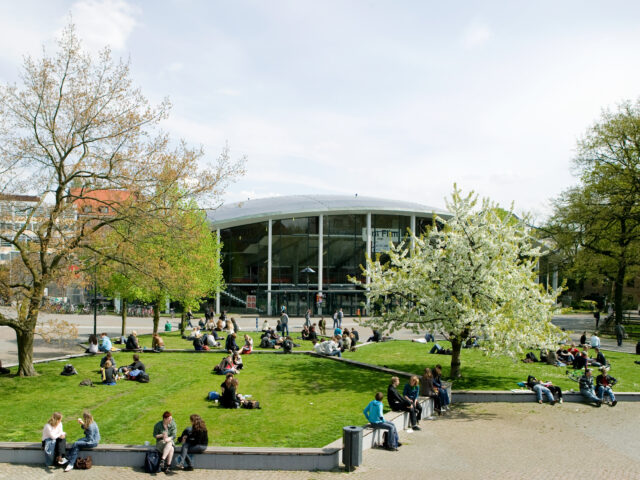 Kinder-Uni 2025: Entdeckungsreise vom Weltraum bis unter den Meeresboden