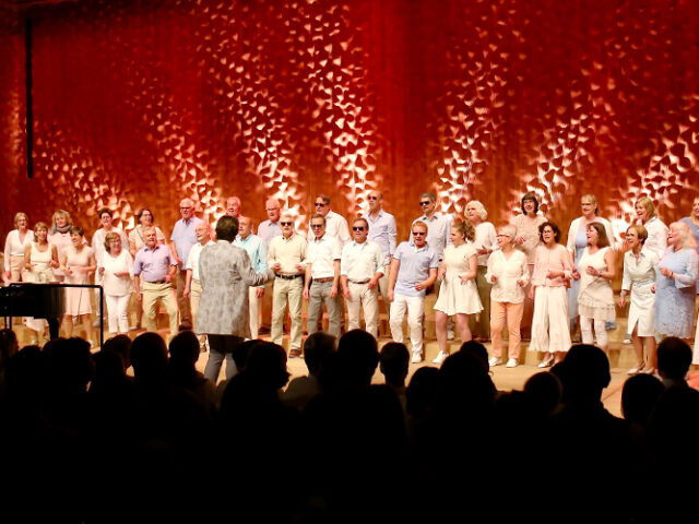 Moderne Weihnachtsklassiker mit dem Popchor Monday Monday